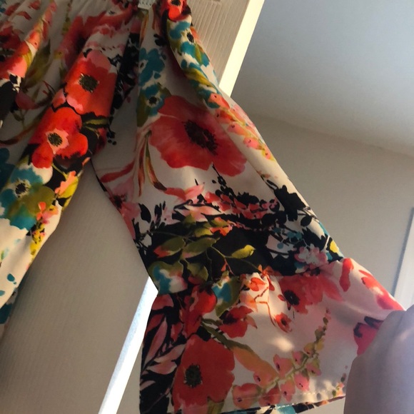 Off the shoulder shirt - Picture 3 of 3